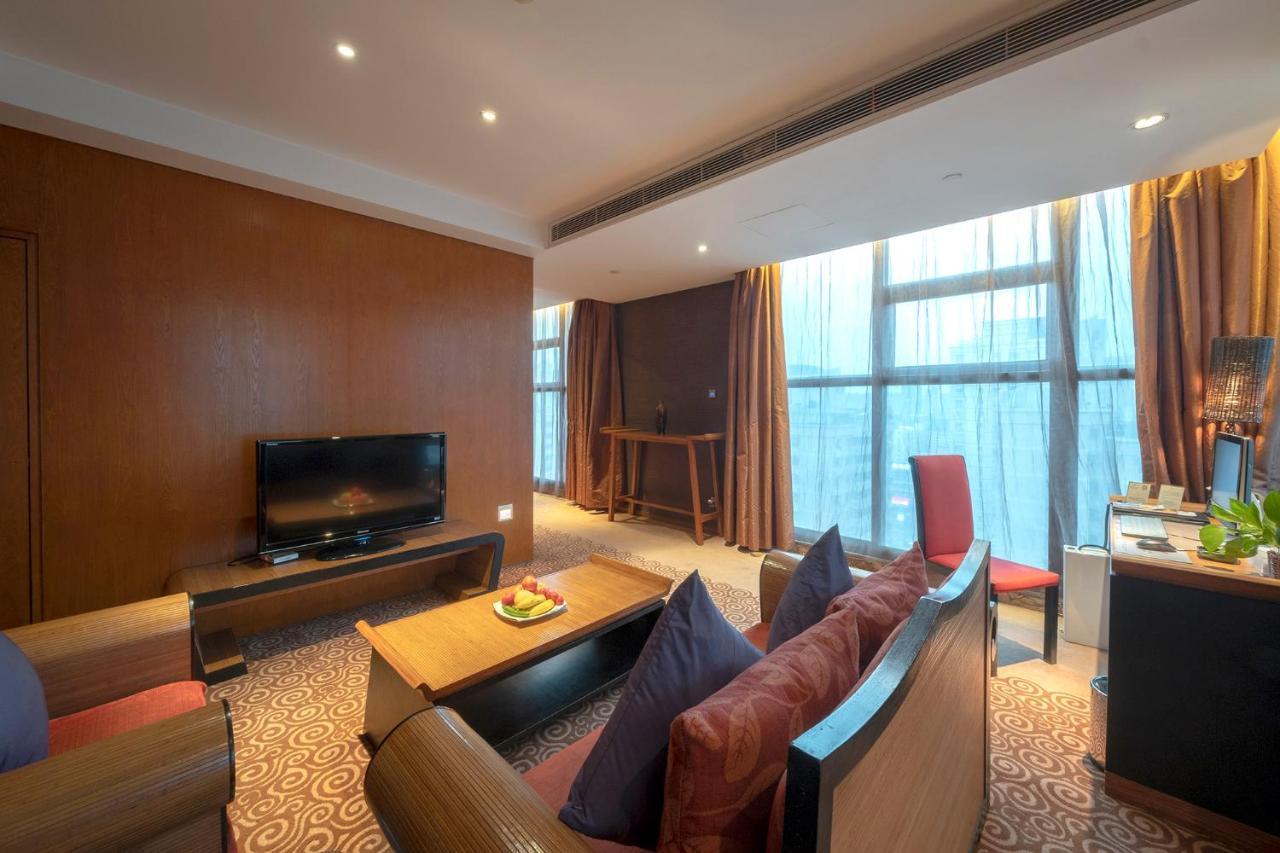 Christian'S Hotel Luoyang Lojang Kültér fotó